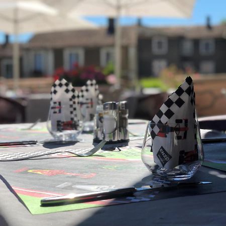 Enzo Hotels Neufchateau By Kyriad Direct Eksteriør bilde