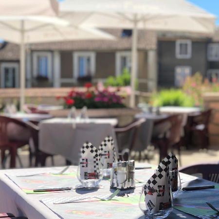 Enzo Hotels Neufchateau By Kyriad Direct Eksteriør bilde