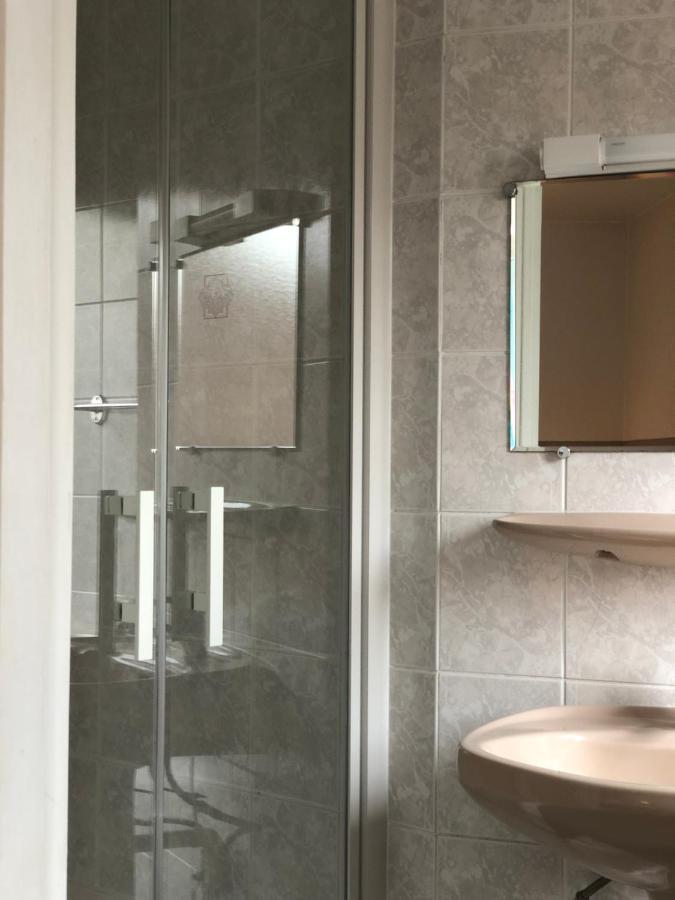 Enzo Hotels Neufchateau By Kyriad Direct Eksteriør bilde