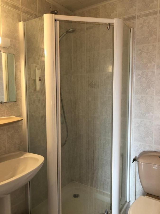 Enzo Hotels Neufchateau By Kyriad Direct Eksteriør bilde