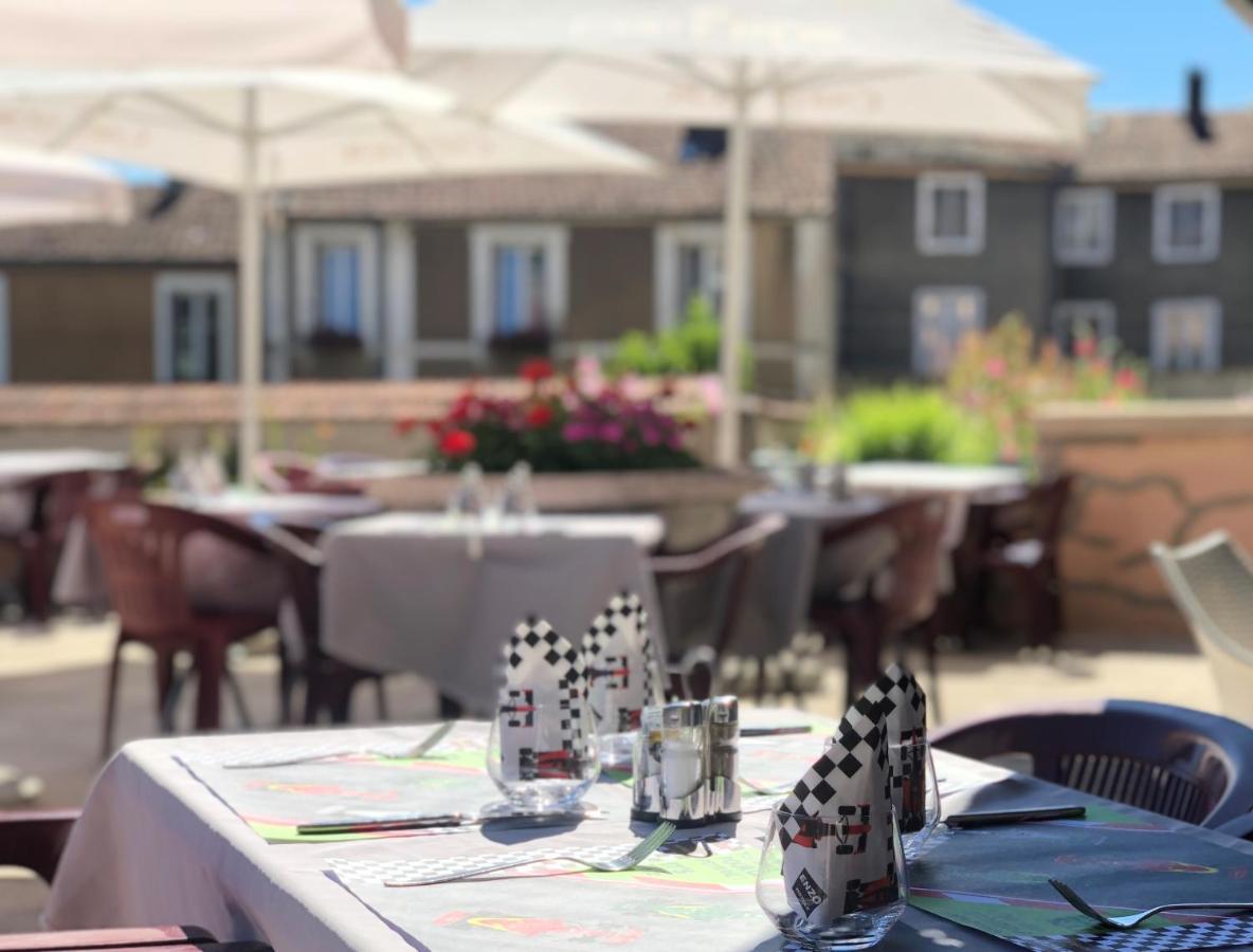 Enzo Hotels Neufchateau By Kyriad Direct Eksteriør bilde